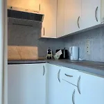 Ground Floor Sea View In Raversijde, Apartamento *