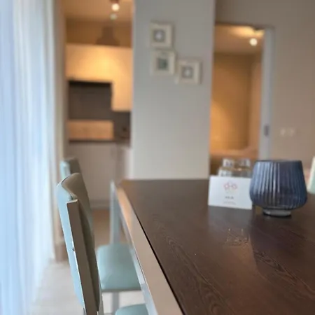 Appartement Ground Floor Sea View In Raversijde,