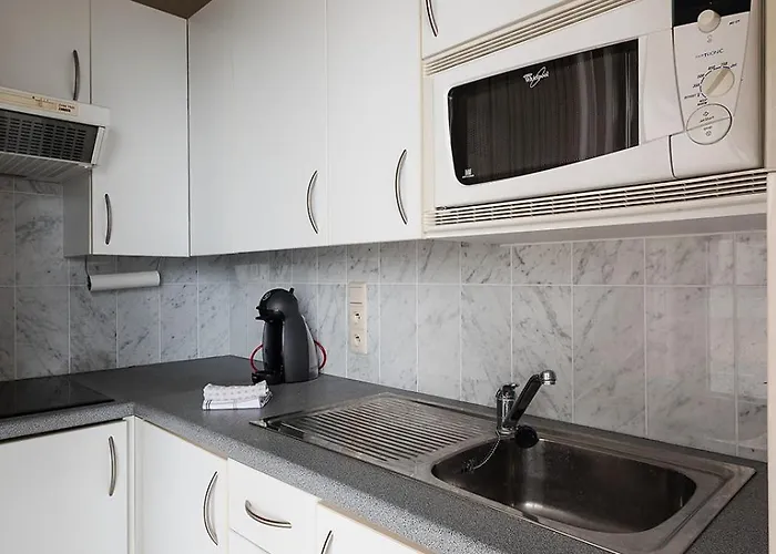 Ground Floor Sea View Raversijde Lets Go Getaways Apartament Ostenda