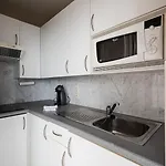 Ground Floor Sea View In Raversijde, 아파트 오스텐드