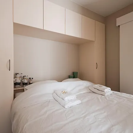 Ground Floor Sea View In Raversijde, 아파트 오스텐드